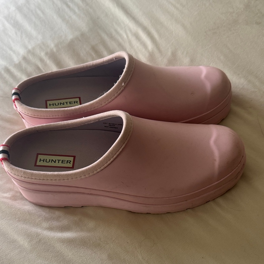 Hunter Blush Slip-On Clogs